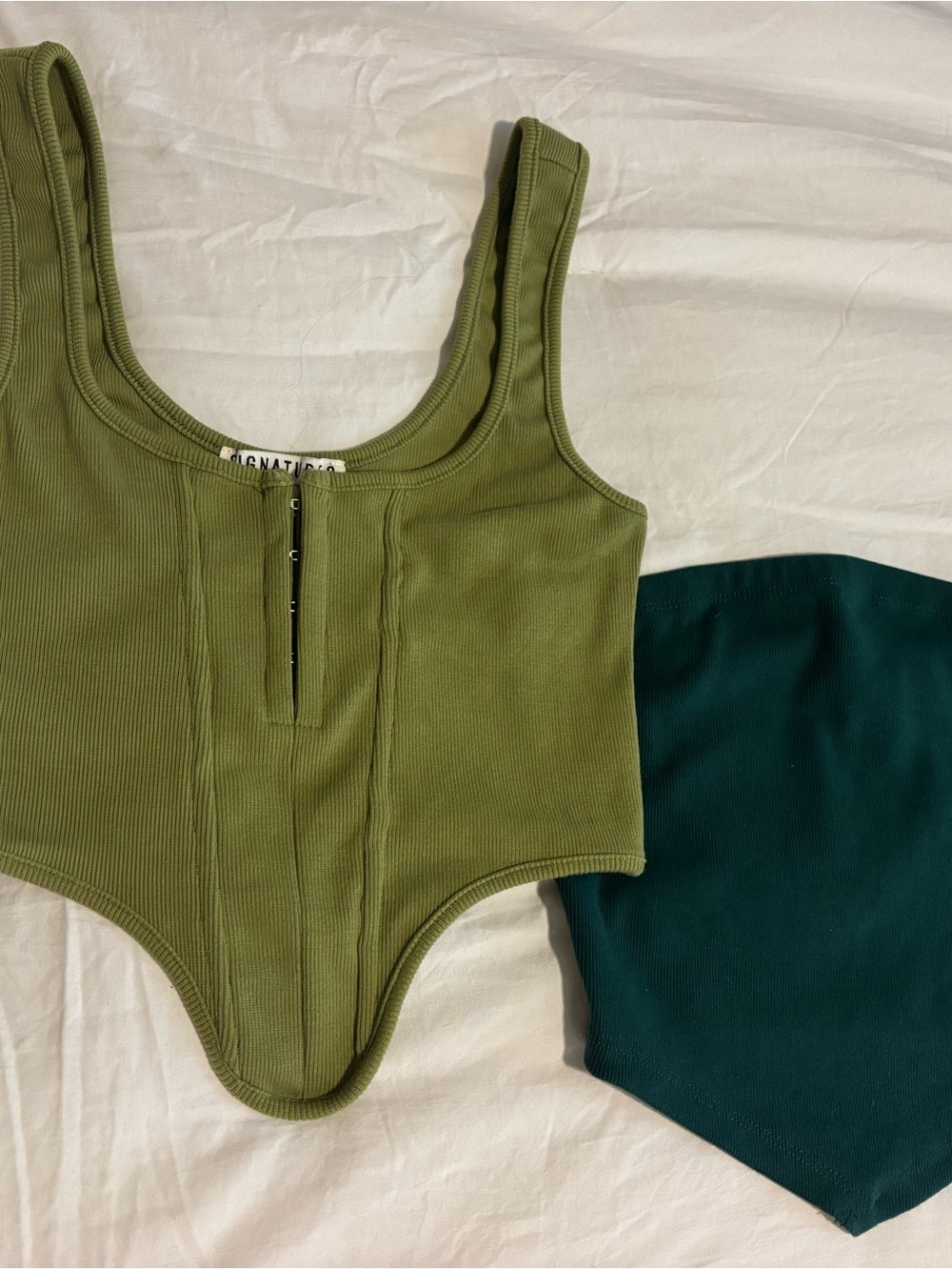 Signature8 Ribbed Tops Bundle